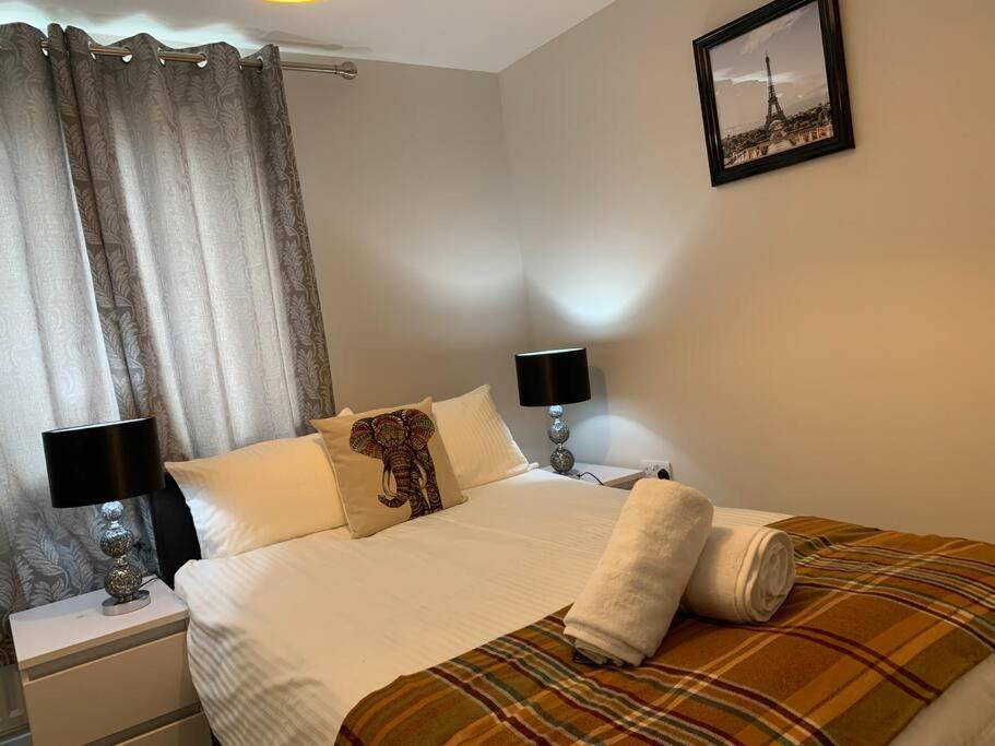 Aqua Dreams - Serviced Luxury Modern Belfast City Centre 2 Bed Apartment Eksteriør bilde