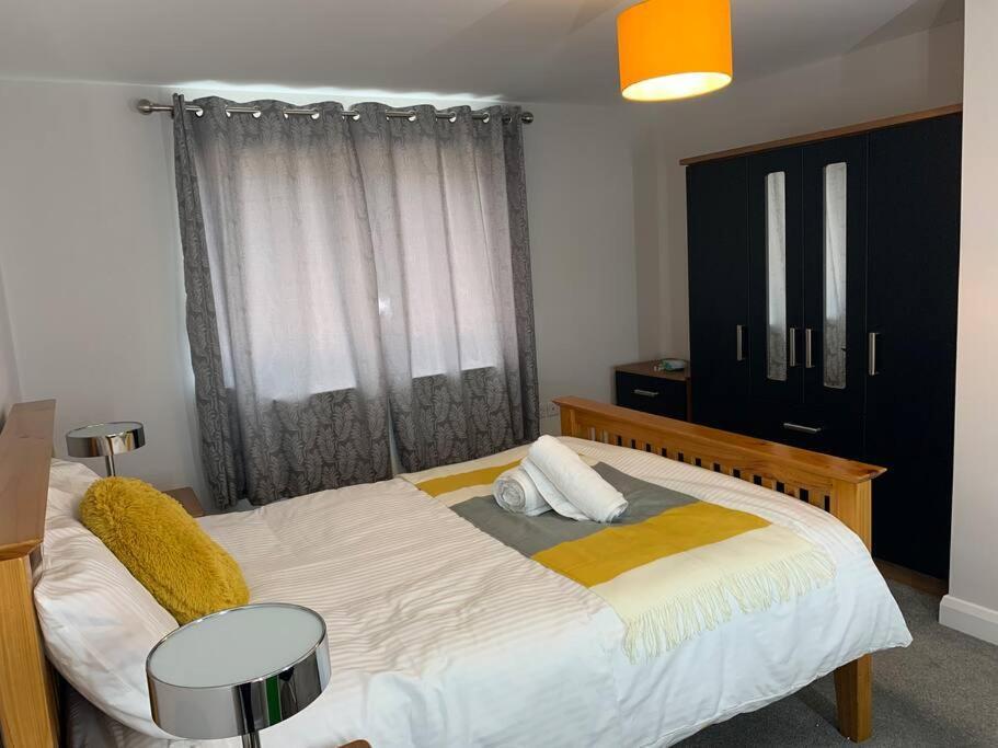 Aqua Dreams - Serviced Luxury Modern Belfast City Centre 2 Bed Apartment Eksteriør bilde