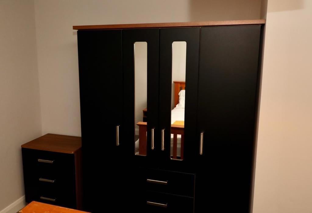 Aqua Dreams - Serviced Luxury Modern Belfast City Centre 2 Bed Apartment Eksteriør bilde